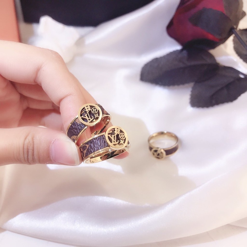 Nhẫn Thiết Kế Thời Trang Hình Hoa Nhỏ Dễ Thương
