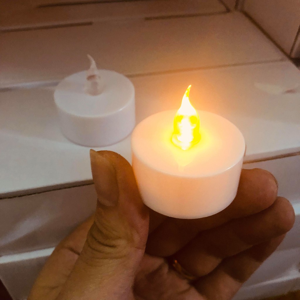 Nến điện tử tealight nổi và pin Trang Trí Bàn Tiệc, Phòng Lung Linh Lãng Mạn Sang Trọng