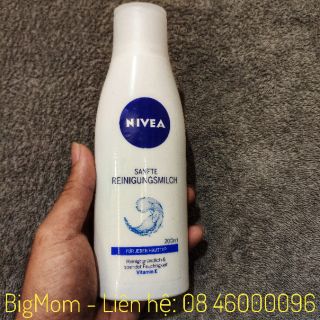 Sữa rửa mặt kiêm tẩy trang Nivea Vitamin E