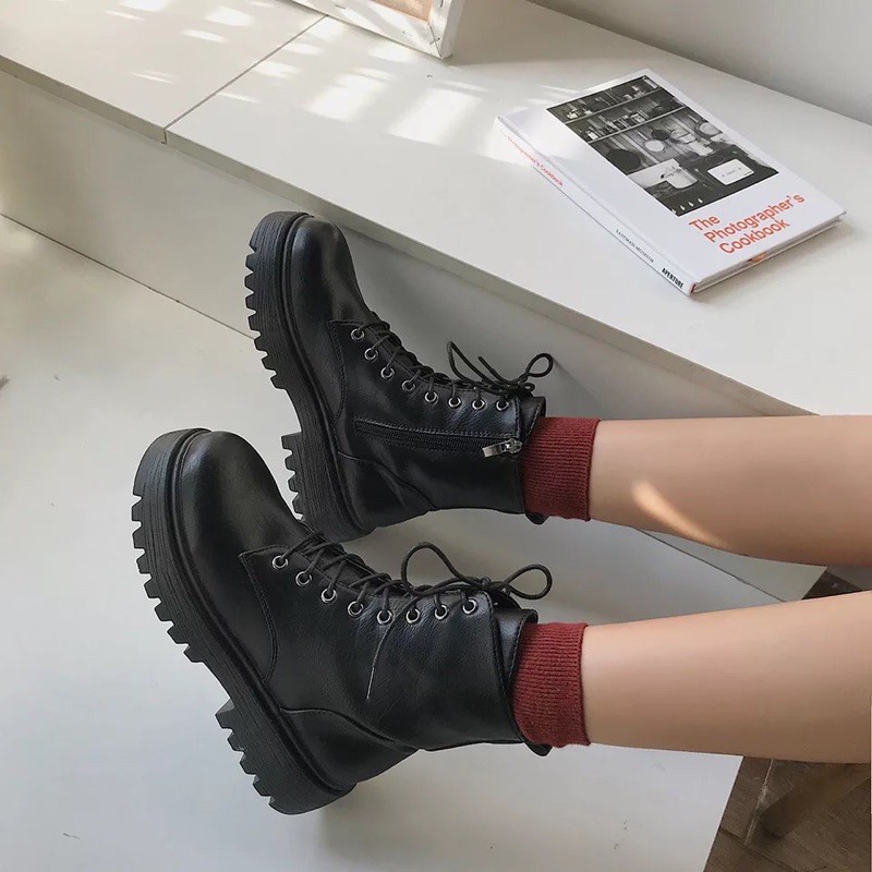 Bốt CỔ CAO ĐẾ RĂNG CƯA 5CM (ĐEN-BE) có khoá kéo basic hot hit 2020