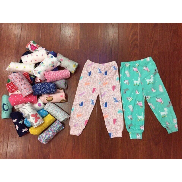 Quần chục bé gái, bé trai carter