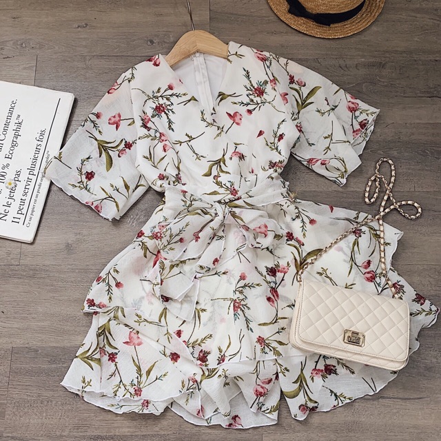 Jumpsuit họa tiết cột nơ eo dạo phố năng động cho nữ