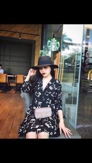 Váy sơ mi hình nốt nhạc