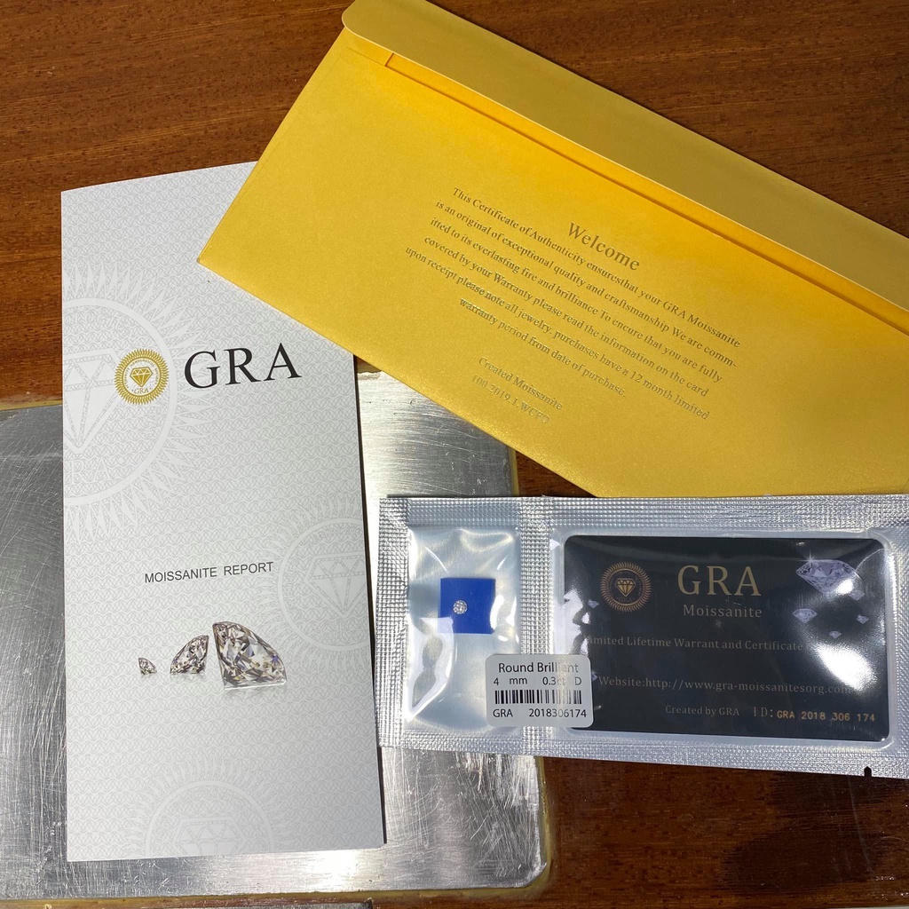 Ki.m cươn.g nhân tạo Moissanite - Nước D- Độ tinh khiết IF. chuẩn Kiểm định GRA để lên trang sức và đính răng.