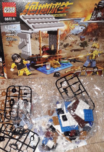 Lắp ráp 1 hộp LegoPubg 67045_67048 có nhiều chi tiết bằng nhựa ABS