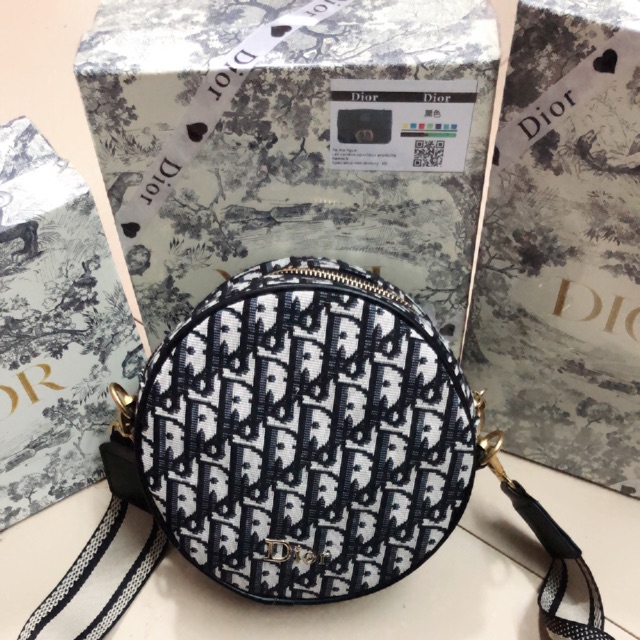 Đi ô  tròn thổ Cẩm, full hộp + hoá đơn