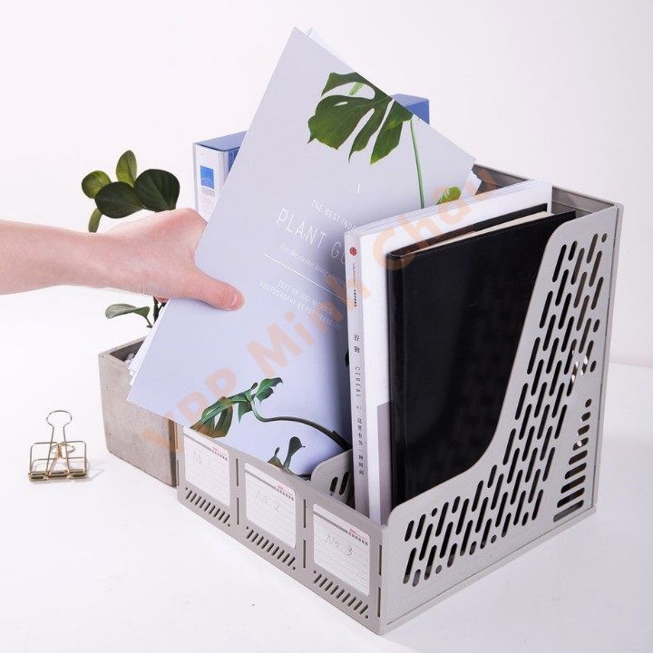 Khay Đựng Tài Liệu 3 Ngăn Đứng Deli 9845