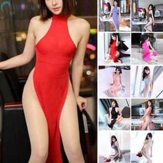 Đầm body sát nách thiết kế cổ yếm quyến rũ