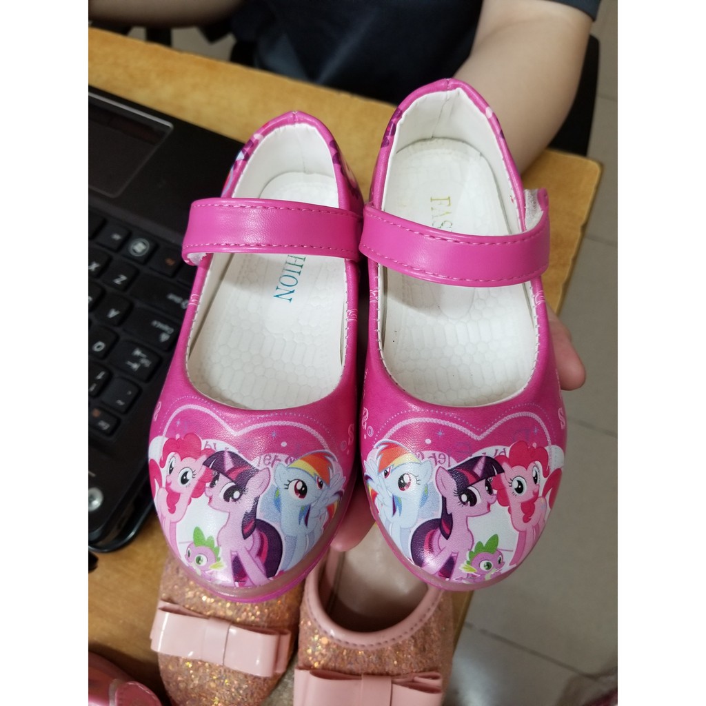 Giày búp bê Pony bé gái chớp đèn ( giảm giá size 26) tặng kèm sticer pony