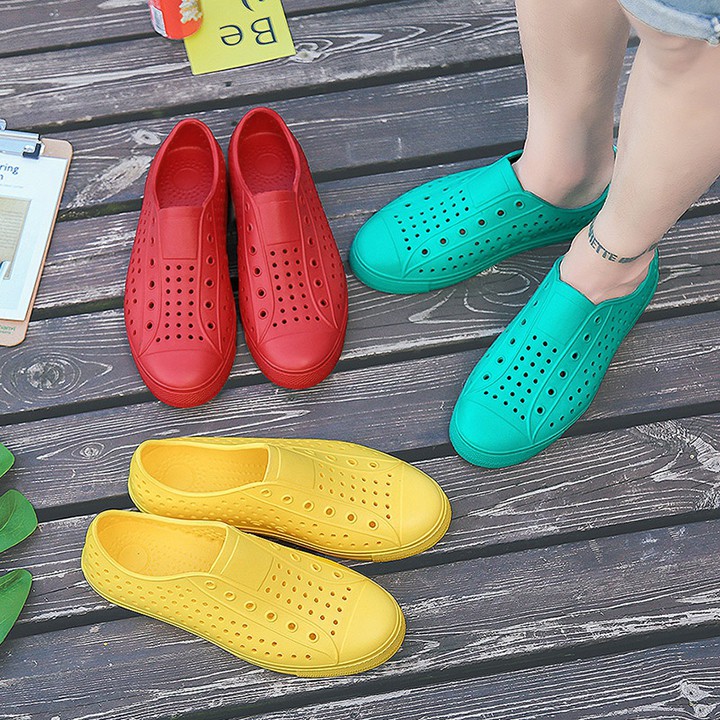 Giày nhựa thời trang nam nữ đi mưa, đi biển chất liệu nhựa xốp siêu nhẹ bền nhiều lỗ thoáng chân, nhiều màu GU2 | BigBuy360 - bigbuy360.vn