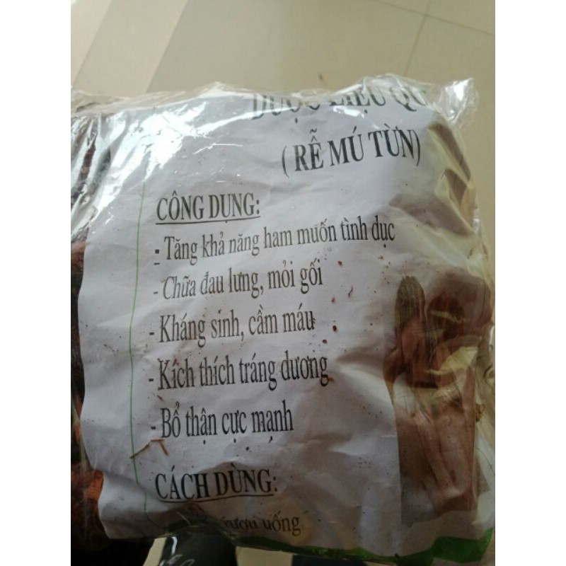 Rễ cây mú từn