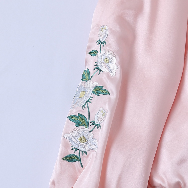 Áo khoác bomber thêu hoa