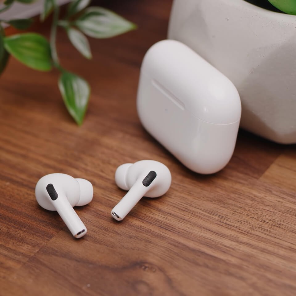 [𝘾𝙝𝙞́𝙣𝙝 𝙃𝙖̃𝙣𝙜 𝘼𝙥𝙥𝙡𝙚] Tai nghe Airpods Pro Chính Hãng new Seal True Wireless.Bảo hành chính hãng 12 tháng