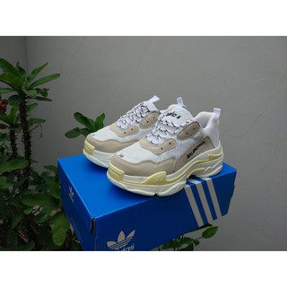 balenciaga trắng