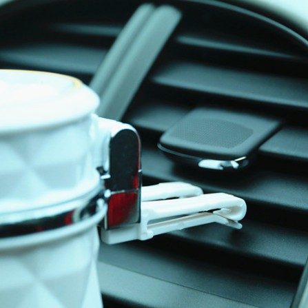 Gạt tàn thuốc đa năng có đèn LED phản quang sáng tạo hình dạng kim cương tiện dụng cho xe hơi