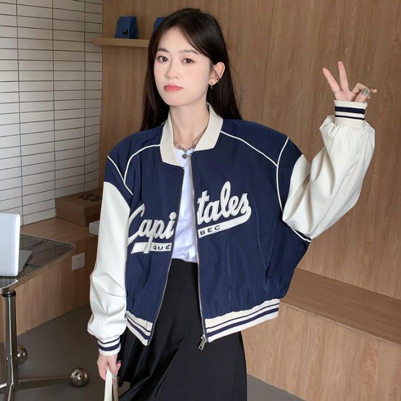 Áo khoác COZOKC tay dài cổ đứng dáng rộng in chữ thời trang trẻ trung