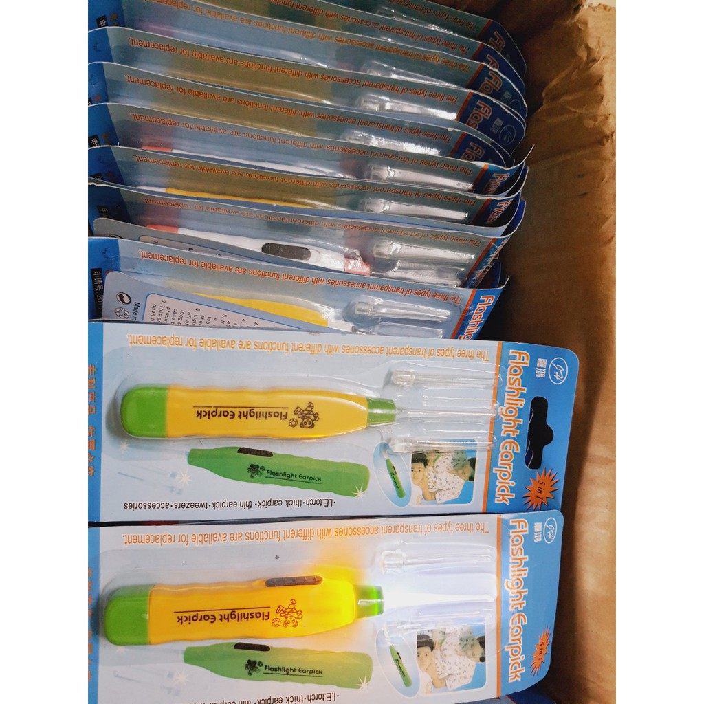 Đèn lấy ráy tai,ngoáy tai có đèn cho bé iu,đèn soi tai, có hộp nhựa đựng kèm 3 pin