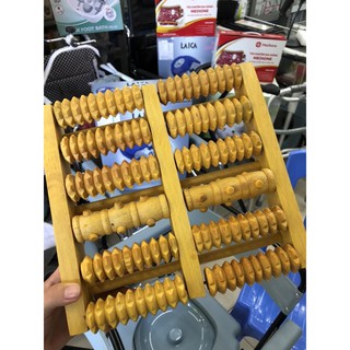 Lăn chân gỗ masage y tế