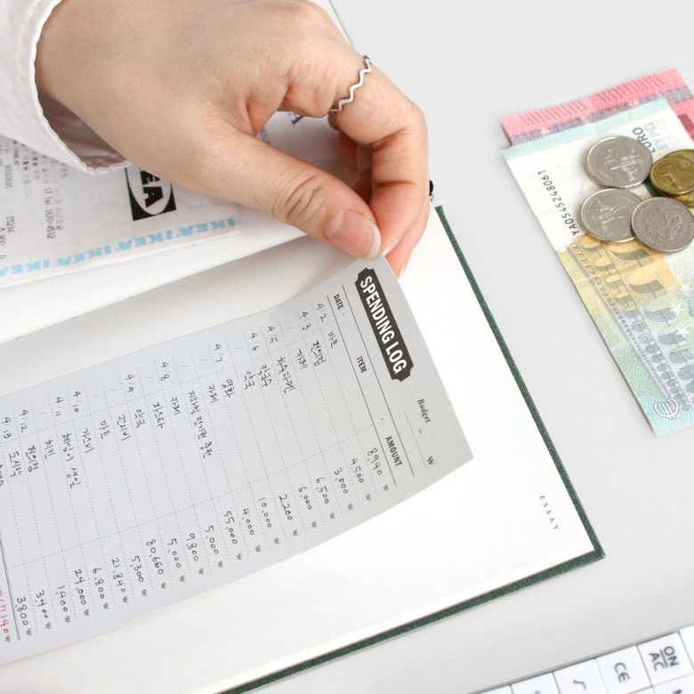 Sticky note/ giấy note dán ghi chép chi tiêu Hàn Quốc - ICONIC Spending Log