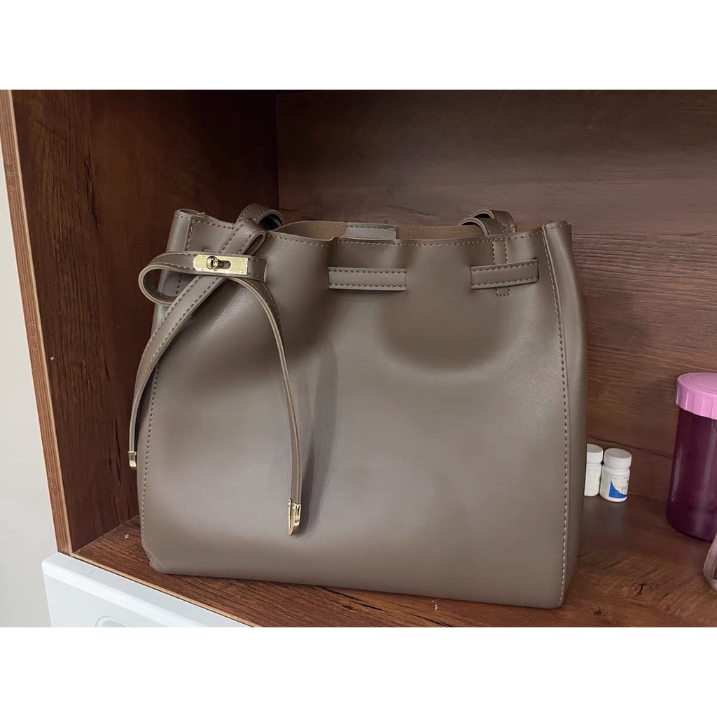 Túi tote da công sở đeo vai tặng kèm ví vừa A4 P101