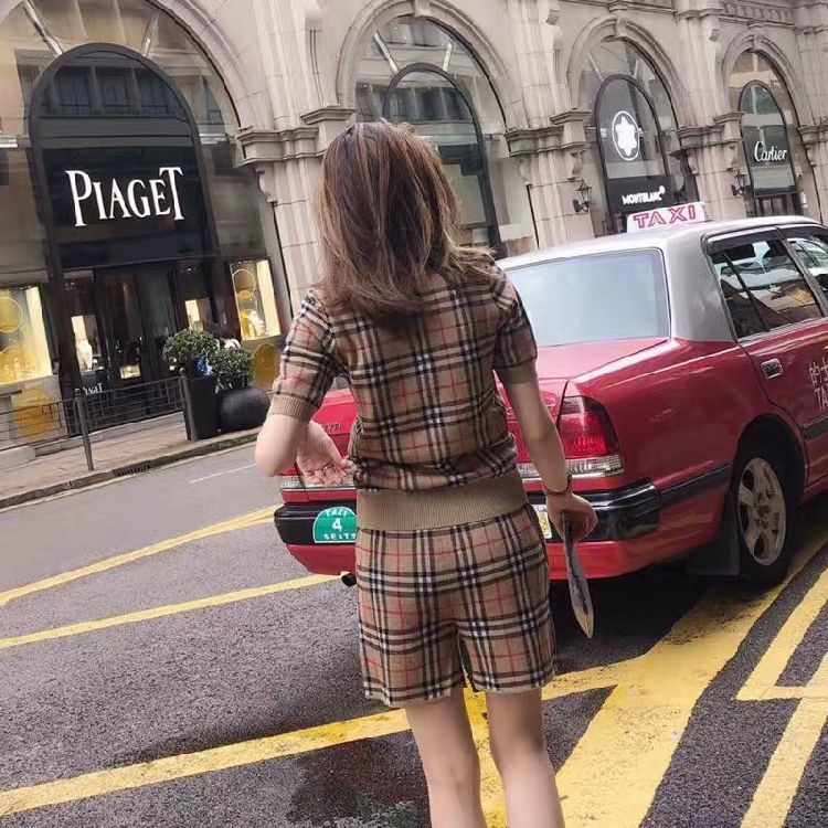 Bộ Đồ Burbe Burbe Ombooprry! Bộ Quần Áo Thể Thao In LOGO Mới