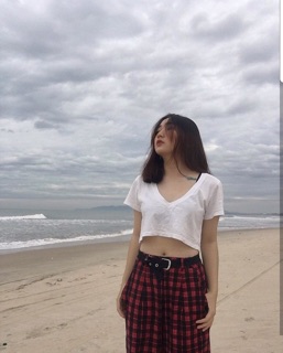 Áo croptop cổ tim K&A