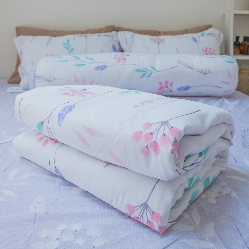 Chăn bốn mùa MicroTencel Tím phối Trắng K-Bedding KMTP108 (180x200cm)