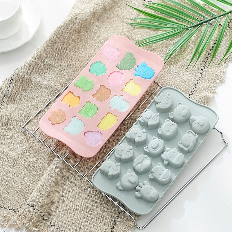 Khuôn Silicon 15 Ngăn Làm Bánh Quy / Sô Cô La / Đá Viên Hình Chú Heo Hoạt Hình