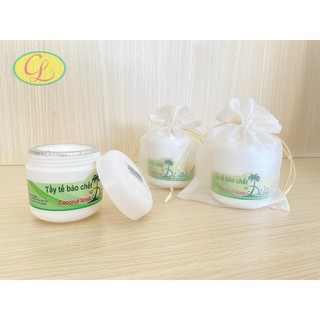Tẩy tế bào chết từ cơm dừa và muối biển Cửu Long