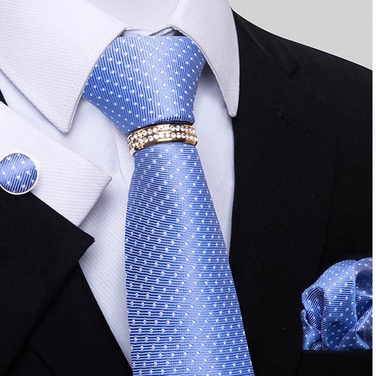 Bộ Cà vạt 4 món gồm Cavat 8cm, khăn cài túi, Măng-set, Nhẫn tròn phụ kiện sang trọng, Cravat chú rể, Calavat công sở