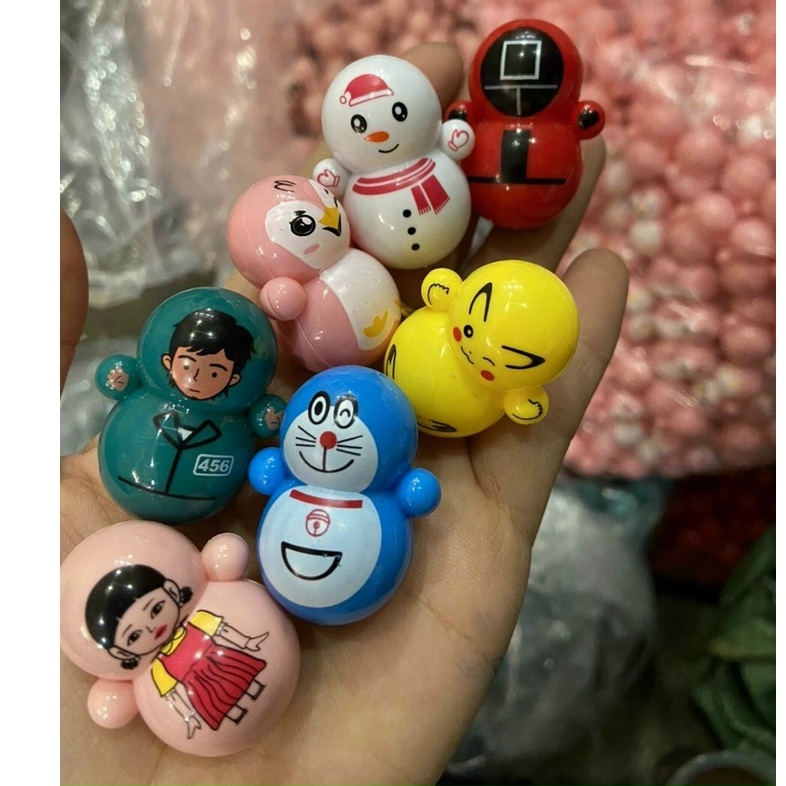 Lật đật squid game mini, đồ chơi lật đật mini doraemon cho bé cute dễ thương giá rẻ (pikachu, trò chơi con mực, minion)