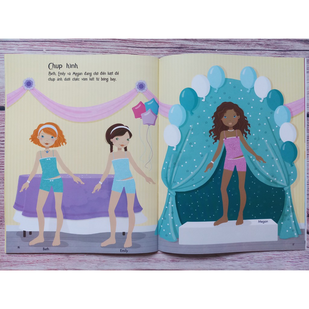 Sách - Dán Hình Sáng Tạo Trang Phục Búp Bê - Buổi Dạ Hội Đáng Nhớ | BigBuy360 - bigbuy360.vn