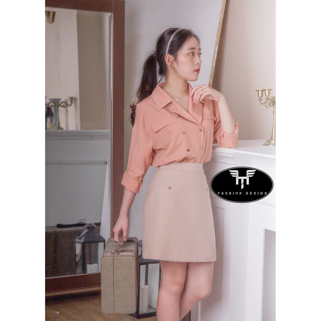 Chân váy thiết kế công sở đẹp basic dáng chữ A ngắn phối cúc cách điệu có quần lót trong CV01-HTDesign
