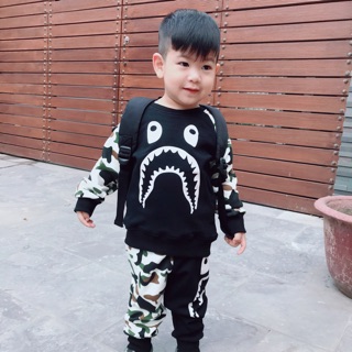 Set bé trai Bape. Giá sale
