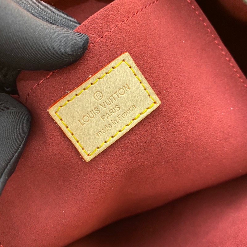 Balo thời trang nữ thương hiệu Louis Vuitton LV Montsouris da thật cao cấp