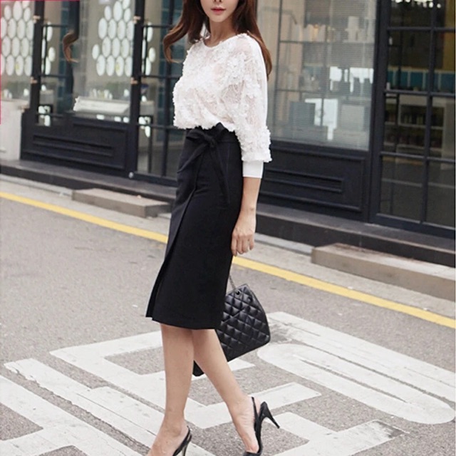 Chân váy bút chì xẻ đùi nơ buộc lệch | BigBuy360 - bigbuy360.vn