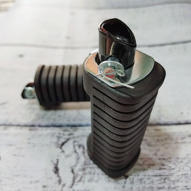 Cặp 2 cái cao su gác chân sau xe Wave anpha, Wave 100, gác xếp sau hàng công ty