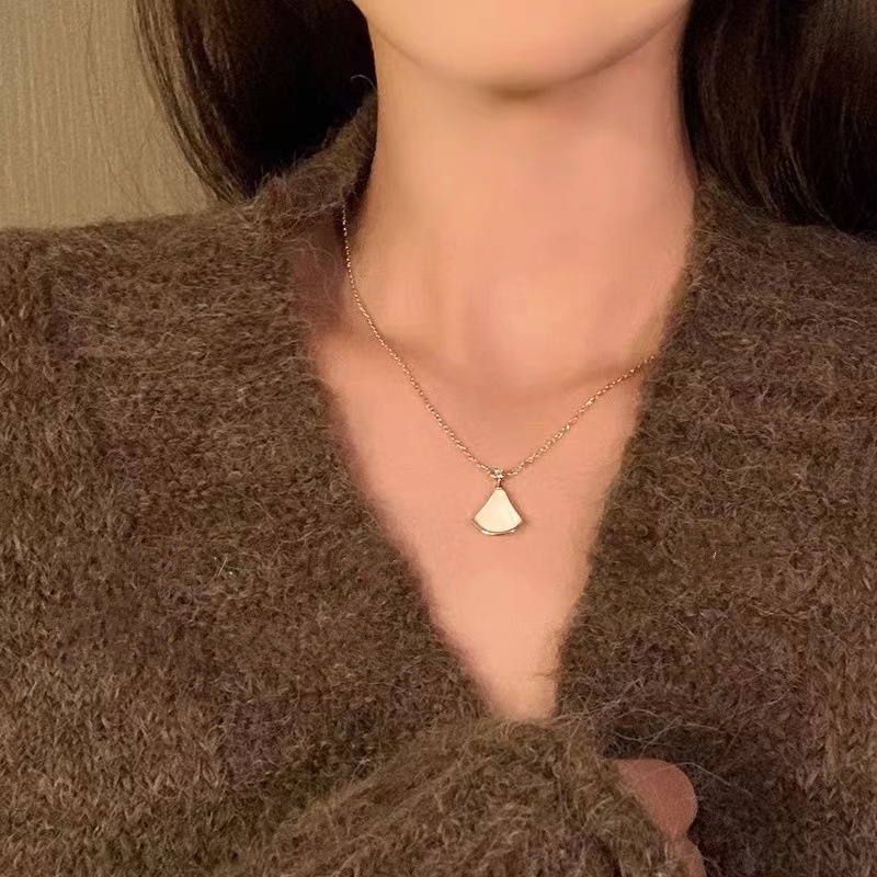 Dây Chuyền Mặt Hình Vỏ Sò Phong Cách Thời Trang Đơn Giản Sang Trọng Cho Nữ