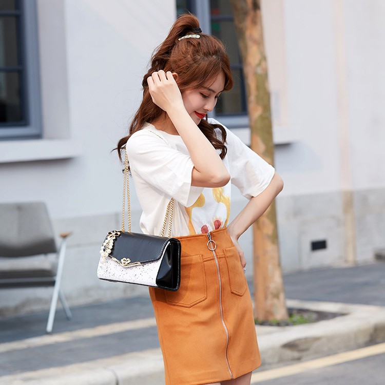 Túi Đeo Chéo,túi xách nữ Khóa Gài Trái Tim dễ thương 2021