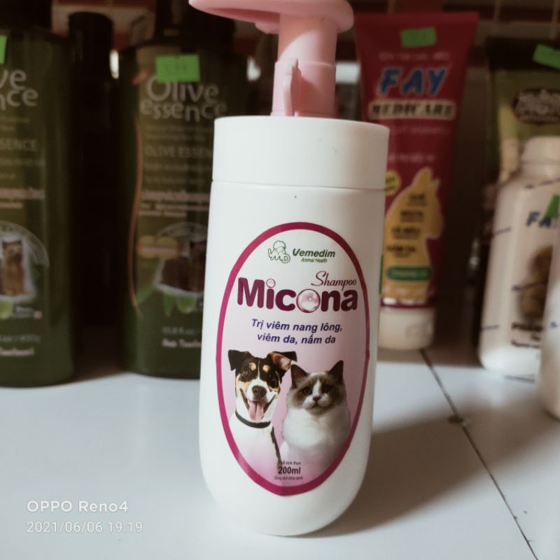 Sữa tắm Micona loại bỏ nấm, vẩy gầu viêm da cho chó mèo