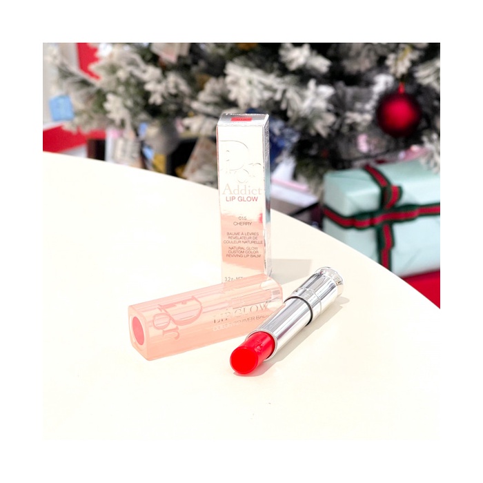 Son dưỡng Dio Addict Lip Glow màu 015 ~màu đỏ cherry .