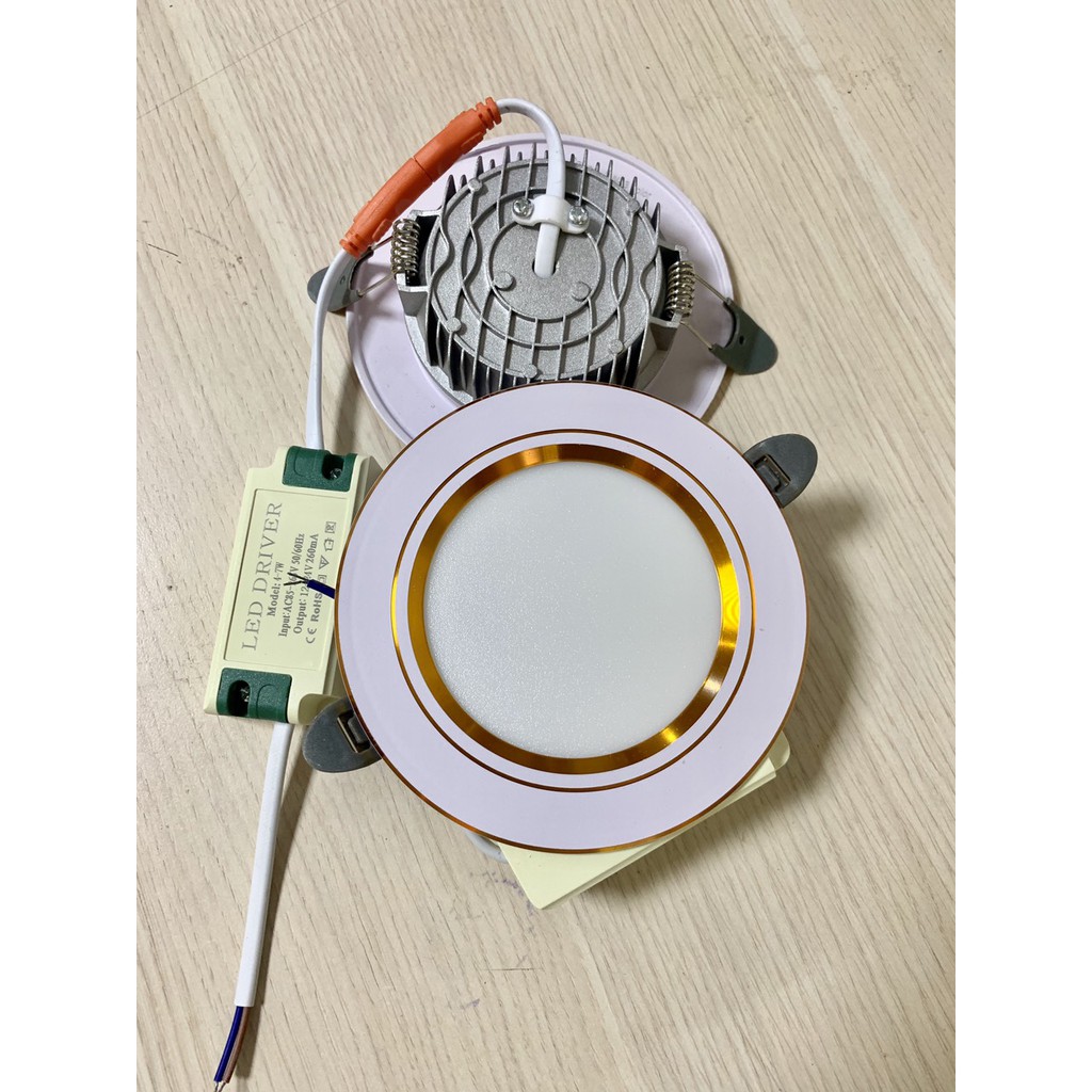 Đèn led âm trần 3 chế độ màu 9w