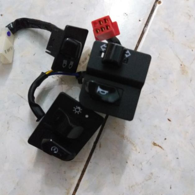 Cùm công tắc sirius fi