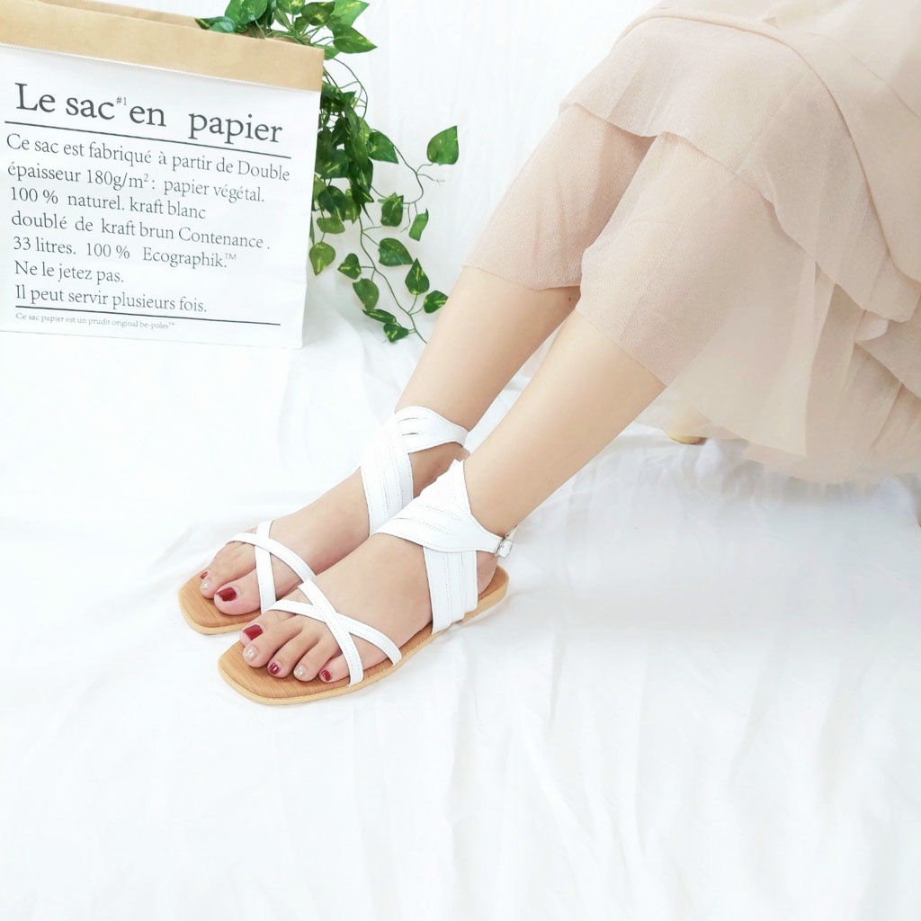 Sandal nữ đế bằng quai chéo phong cách hiện đại đi chơi đi biển