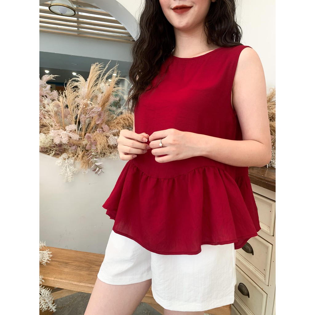 Set Bộ Đũi Tiểu Thư Áo Đỏ và Quần Short(sooc) Trắng-Hàng Thiết Kế Size M,L.