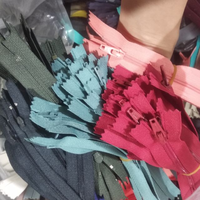 Khóa quần ngắn bán cân