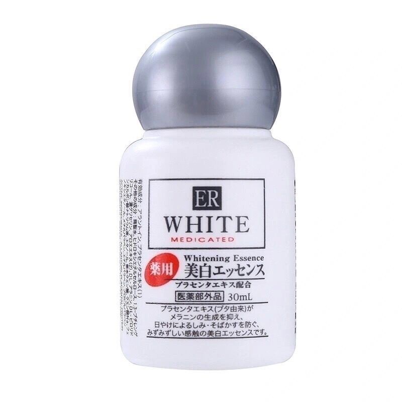 Tinh chất dưỡng ẩm làm trắng da thu nhỏ lỗ chân lông Daiso