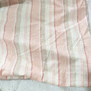 Linen kẻ xuất dư chất đẹp