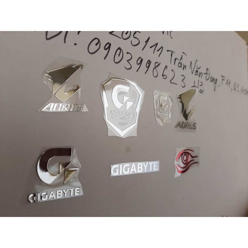 LOGO GIGA AURUS mạ inox bóng Sticker kim loại