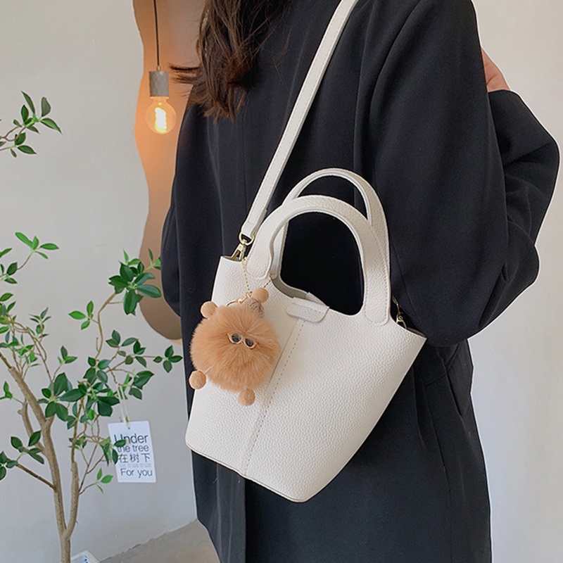 Túi đeo chéo IELGY làm từ da mềm màu trơn phong cách Hàn Quốc thời trang cho nữ